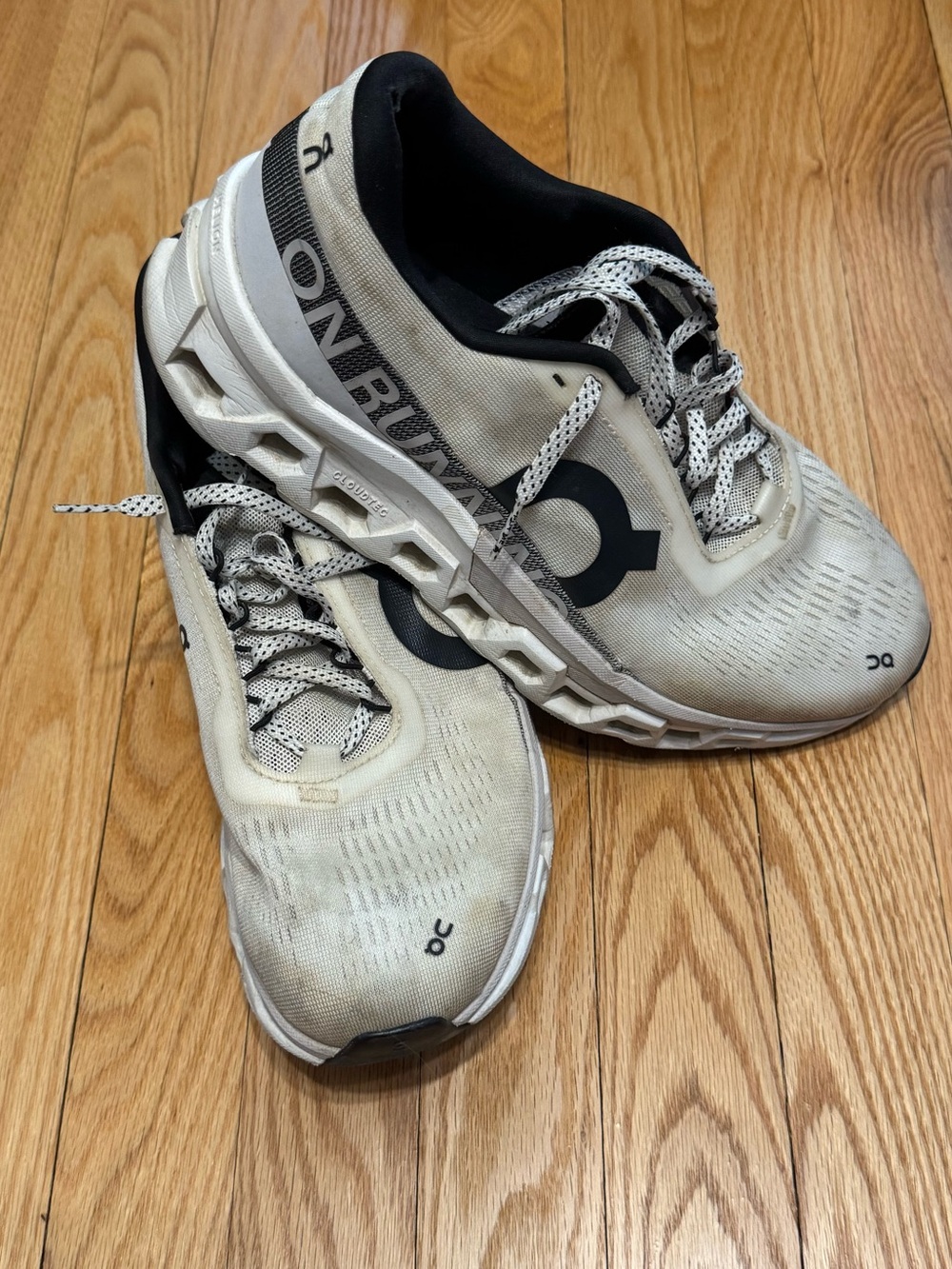 On Running Cloud Running Shoes - White/Black